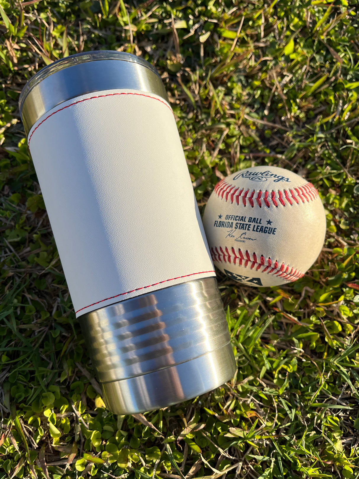 CUSTOM BASEBALL PLAYER MOM 20 OZ BASEBALL LEATHER TUMBLER - Stack Life Customs